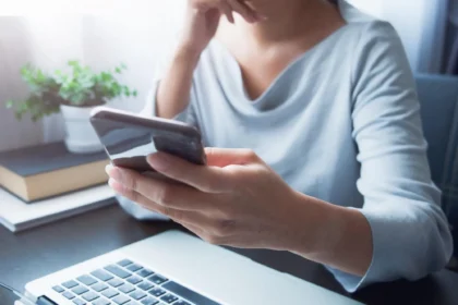 マッチングアプリで音信不通に！その理由と探す方法を解説